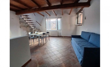 003/A - PAVIA - (Piazza Collegio Cairoli) - bilocale arredato - €750/mese