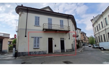 210 - BRONI - € 26.000